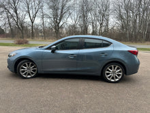 Load image into Gallery viewer, 2016 Mazda Mazda 3S Touring