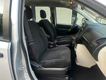 Load image into Gallery viewer, 2012 Dodge Grand Caravan SE
