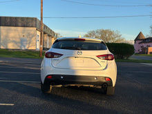 Load image into Gallery viewer, 2017 Mazda 3 Grand Touring