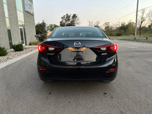 Load image into Gallery viewer, 2017 Mazda Mazda 3i Sport