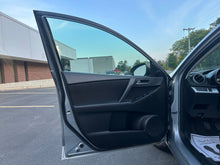 Load image into Gallery viewer, 2011 Mazda Mazda 3i