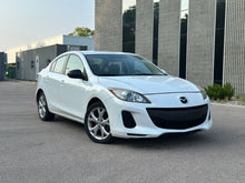 Load image into Gallery viewer, 2013 Mazda Mazda 3i Skyactive