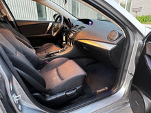 Load image into Gallery viewer, 2010 Mazda Mazda 3S Hatchback