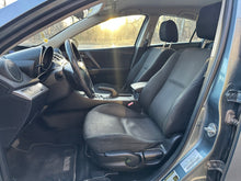 Load image into Gallery viewer, 2013 Mazda Mazda 3i Skyactive