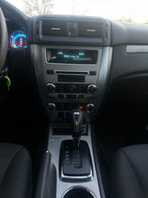Load image into Gallery viewer, 2011 Ford Fusion SE