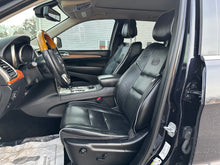 Load image into Gallery viewer, 2011 Jeep Grand Cherokee Overland
