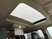 Load image into Gallery viewer, 2015 Chrysler Town and Country Touring L