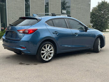 Load image into Gallery viewer, 2017 Mazda 3 S Grand Touring