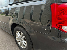 Load image into Gallery viewer, 2013 Dodge Grand Caravan SXT