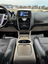 Load image into Gallery viewer, 2015 Chrysler Town and Country Touring L