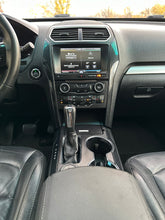 Load image into Gallery viewer, 2016 Ford Explorer XLT