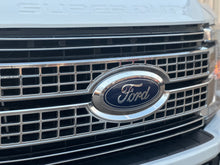 Load image into Gallery viewer, 2017 Ford F-250 Supercab Lariat