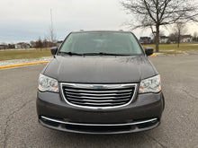 Load image into Gallery viewer, 2015 Chrysler Town and Country Touring L
