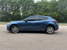 Load image into Gallery viewer, 2017 Mazda 3 S Grand Touring