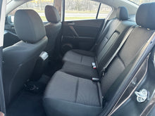 Load image into Gallery viewer, 2013 Mazda Mazda 3i Skyactive