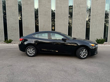 Load image into Gallery viewer, 2017 Mazda Mazda 3i Sport