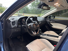 Load image into Gallery viewer, 2017 Mazda 3 S Grand Touring