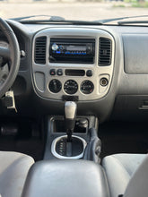 Load image into Gallery viewer, 2007 Ford Escape XLT
