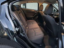 Load image into Gallery viewer, 2017 Mazda Mazda 3i Sport