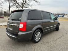 Load image into Gallery viewer, 2015 Chrysler Town and Country Touring L