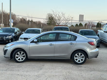 Load image into Gallery viewer, 2011 Mazda Mazda 3i