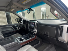 Load image into Gallery viewer, 2016 GMC Sierra 1500 Crew Cab SLT