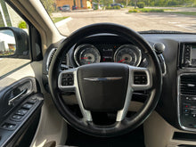 Load image into Gallery viewer, 2013 Chrysler Town and Country Touring L