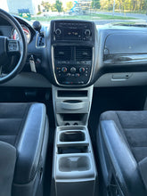 Load image into Gallery viewer, 2014 Dodge Grand Caravan
