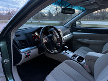 Load image into Gallery viewer, 2014 Subaru Forester Premium