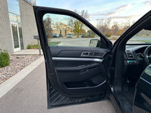 Load image into Gallery viewer, 2017 Ford Explorer XLT