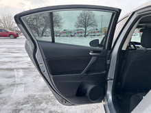 Load image into Gallery viewer, 2013 Mazda Mazda 3i Skyactive