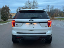Load image into Gallery viewer, 2018 Ford Explorer Sport