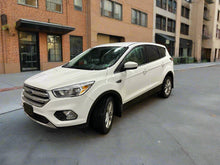 Load image into Gallery viewer, 2017 Ford Escape SE