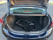 Load image into Gallery viewer, 2016 Mazda Mazda 3i