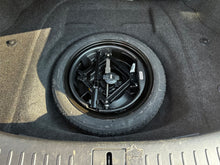 Load image into Gallery viewer, 2008 Cadillac DTS