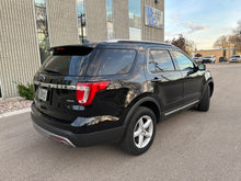 Load image into Gallery viewer, 2017 Ford Explorer XLT