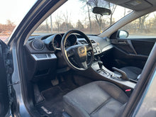 Load image into Gallery viewer, 2013 Mazda Mazda 3i Skyactive