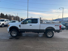 Load image into Gallery viewer, 2017 Ford F-250 Supercab Lariat