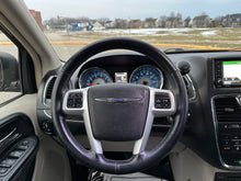 Load image into Gallery viewer, 2015 Chrysler Town and Country Touring L