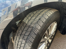 Load image into Gallery viewer, 2013 Chrysler Town and Country Touring L