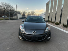 Load image into Gallery viewer, 2013 Mazda Mazda 3i Skyactive