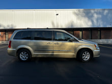 Load image into Gallery viewer, 2012 Chrysler Town and Country Touring