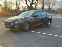 Load image into Gallery viewer, 2016 Mazda Mazda 3i
