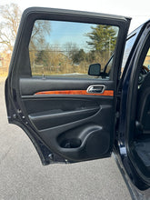 Load image into Gallery viewer, 2011 Jeep Grand Cherokee Overland
