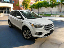 Load image into Gallery viewer, 2017 Ford Escape SE