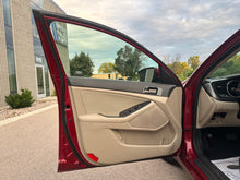 Load image into Gallery viewer, 2013 Kia Optima