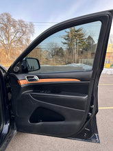 Load image into Gallery viewer, 2011 Jeep Grand Cherokee Overland