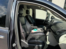 Load image into Gallery viewer, 2013 Chrysler Town and Country Touring L