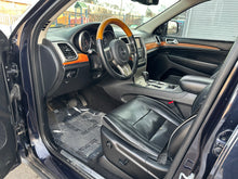 Load image into Gallery viewer, 2011 Jeep Grand Cherokee Overland