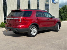 Load image into Gallery viewer, 2016 Ford Explorer XLT